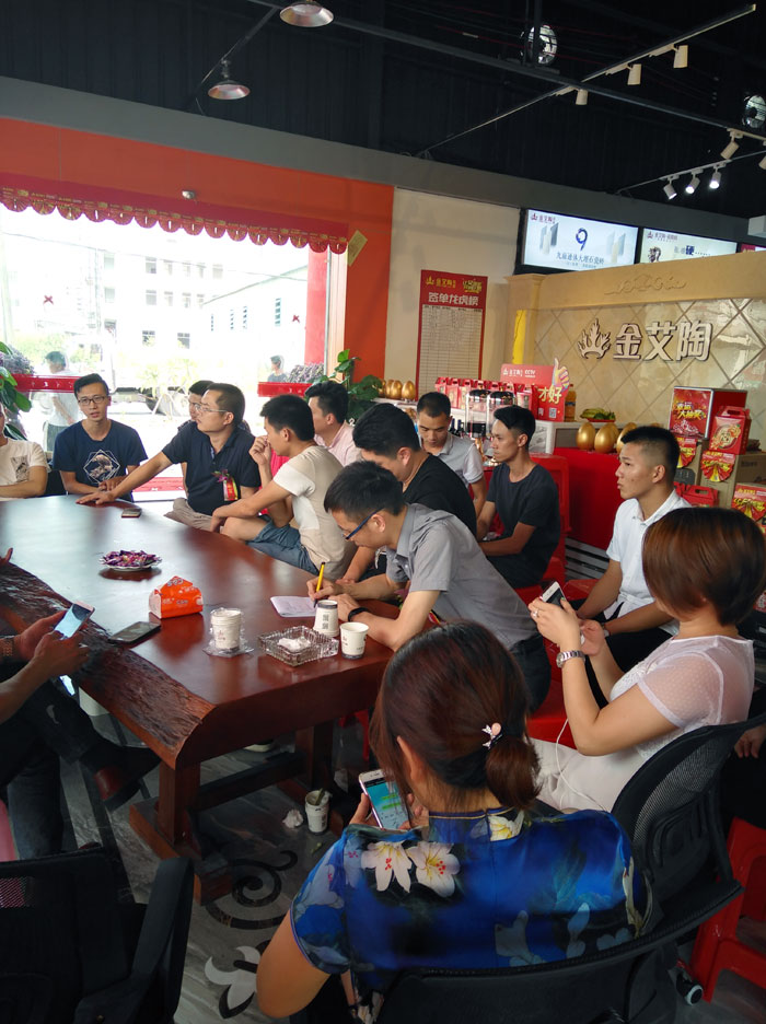 陶瓷一线品牌金艾陶 潮安店开业庆典暨现代仿古砖红酒品鉴会